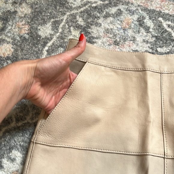 Danier Leather skirt - cream - Picture 2 of 5